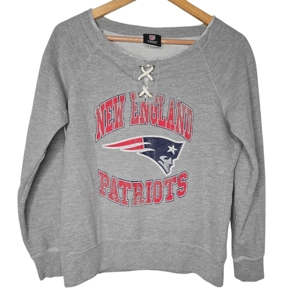 NFL Team Apparel Women's New England Patriots Gray Sweatshirt Size Small - Picture 1 of 5